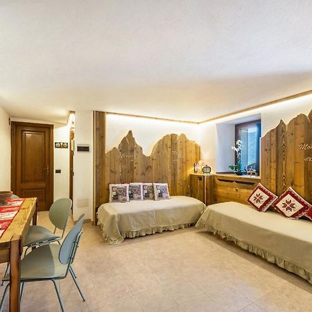 Il Nido Di Letizia Daire Châtillon Dış mekan fotoğraf